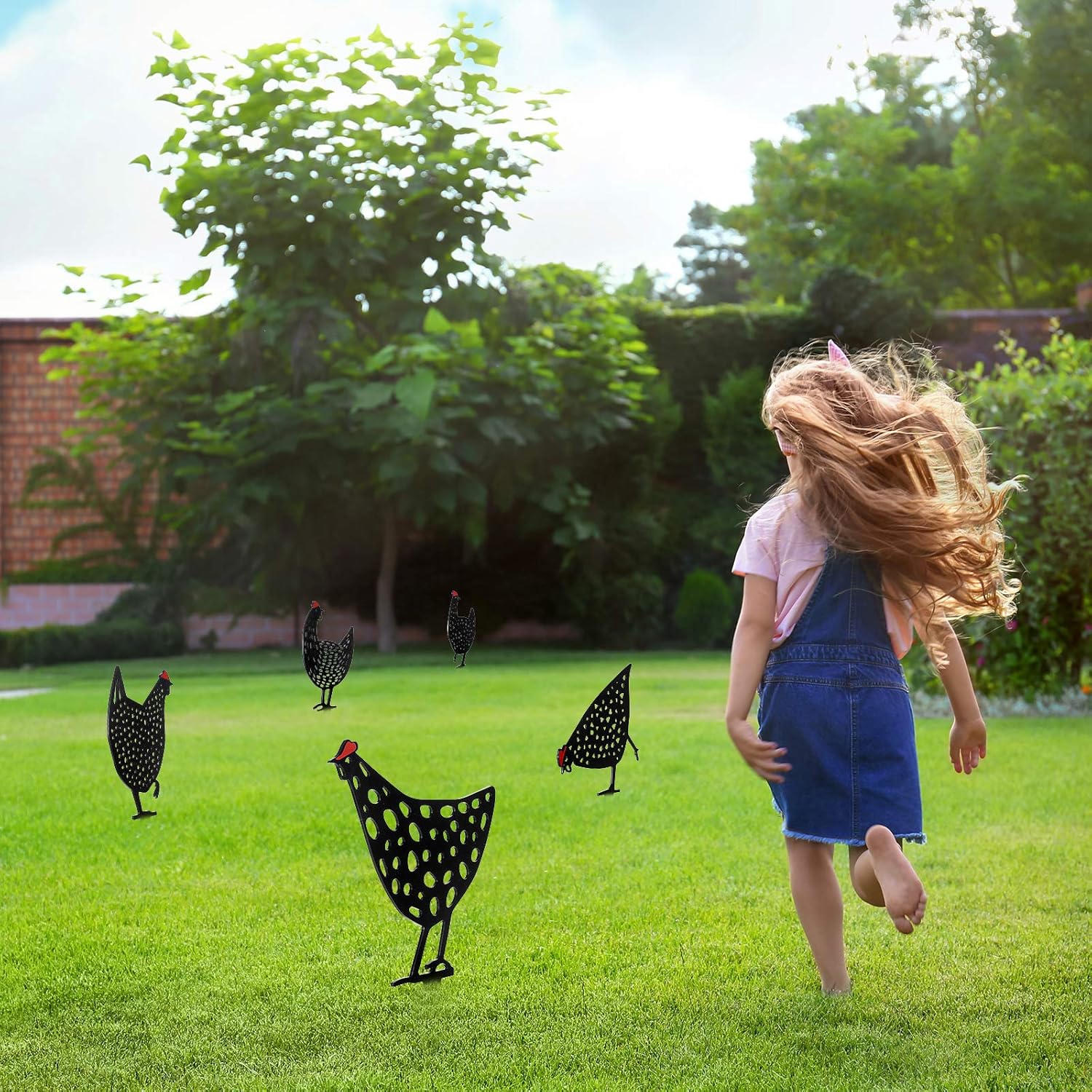 Decorative metal chicken – stainless steel, durable design for garden or patio