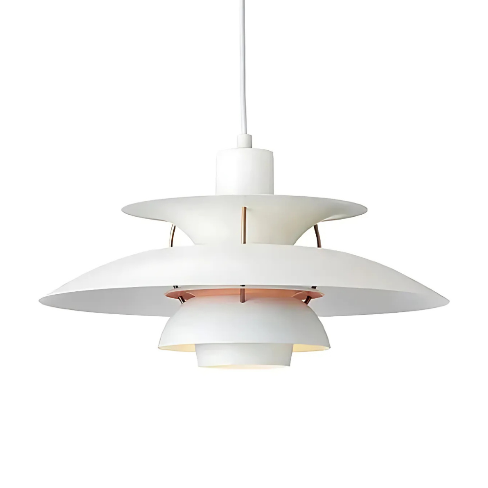 Dansk Hængelampe – Lagdelt Metaldesign i Farverig Stil til Spisestue eller Stue