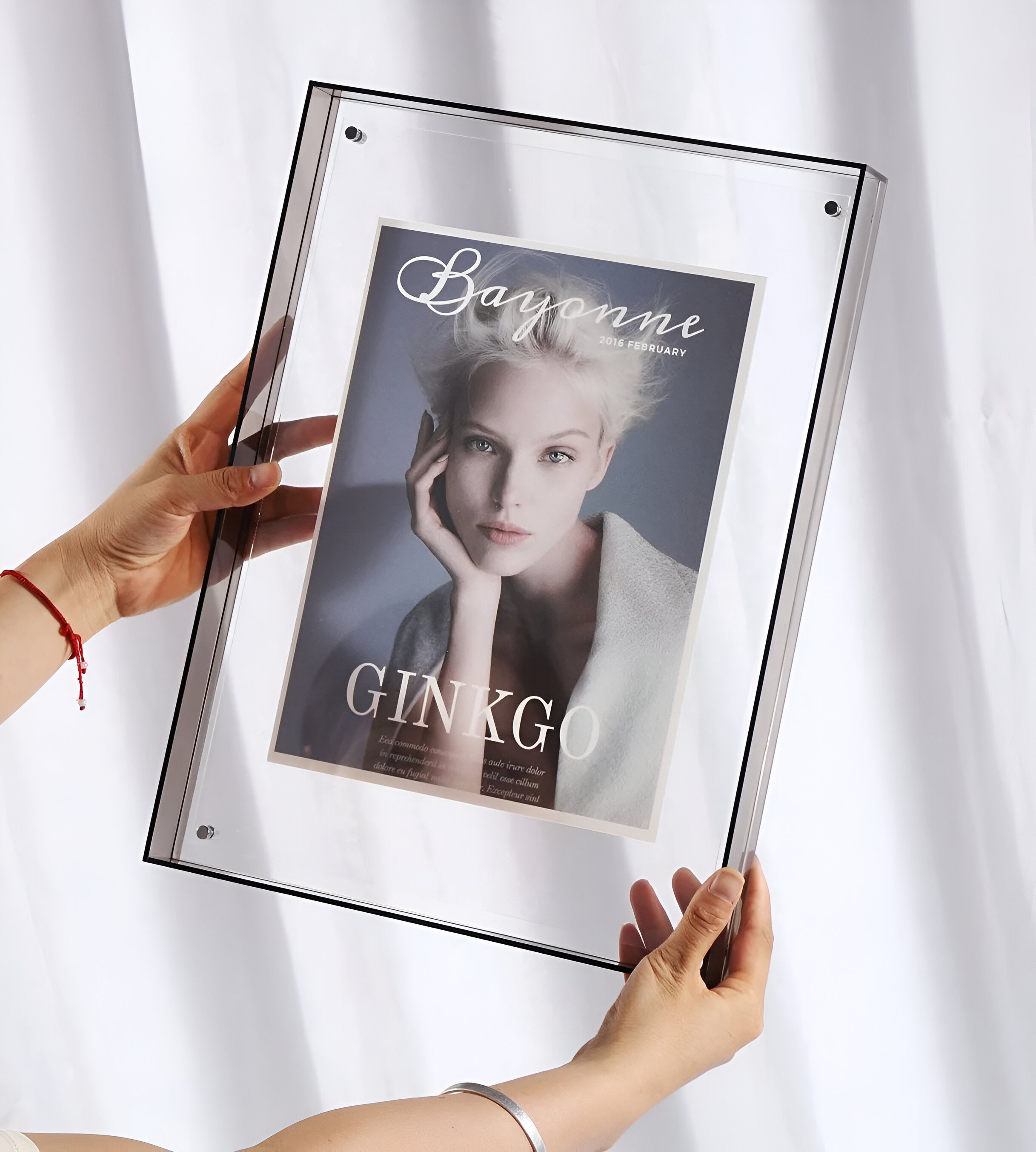 Moderne Fotoramme – Transparent Akryl, Minimalistisk Design til Kontor eller Vægsdekoration