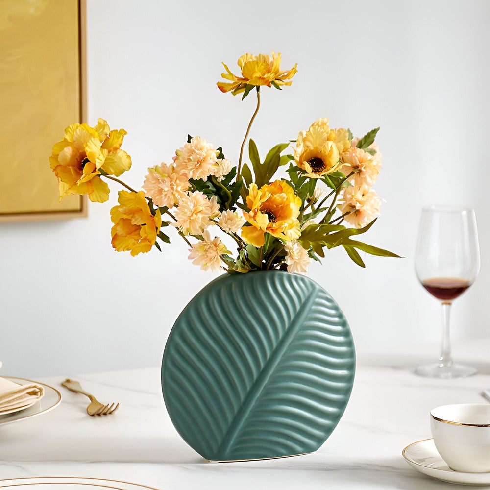 Keramisk Vase – Håndlavet, Neutral, Minimalistisk Design til Blomster eller Borddekoration