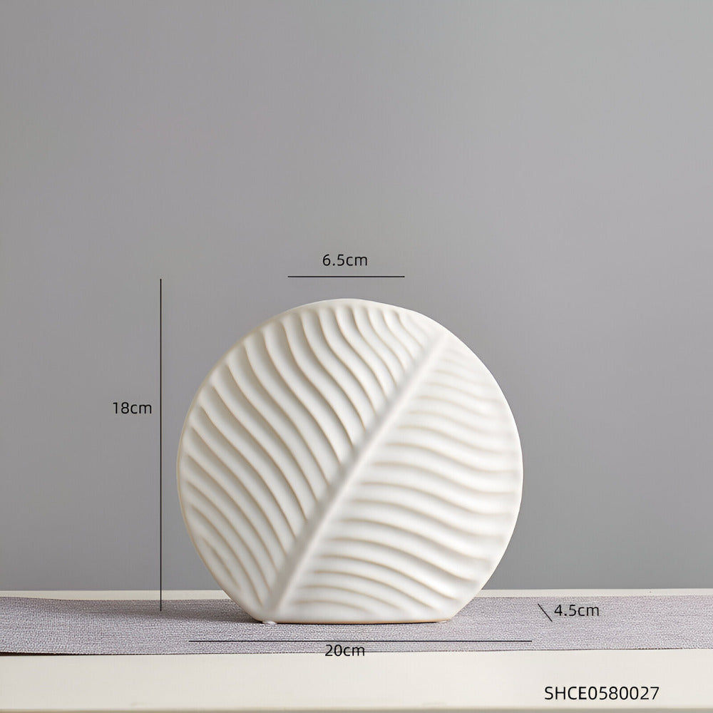 Keramisk Vase – Håndlavet, Neutral, Minimalistisk Design til Blomster eller Borddekoration
