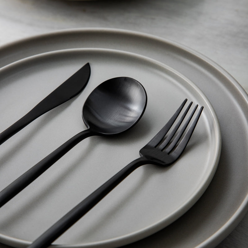 Minimalist cutlery set – Stainless steel, elegant design for any table setting