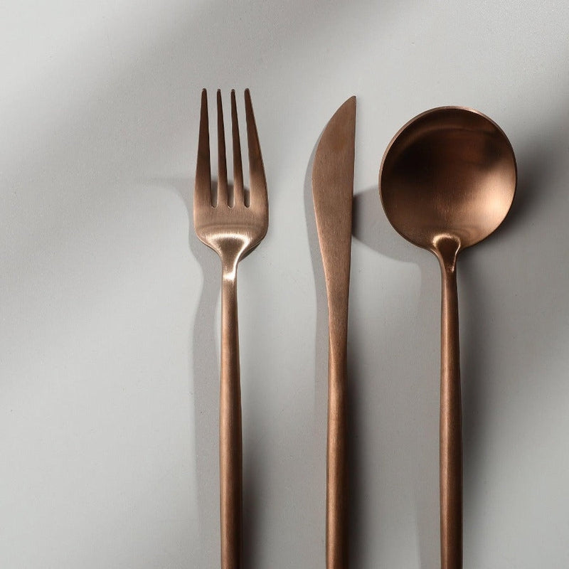Minimalist cutlery set – Stainless steel, elegant design for any table setting
