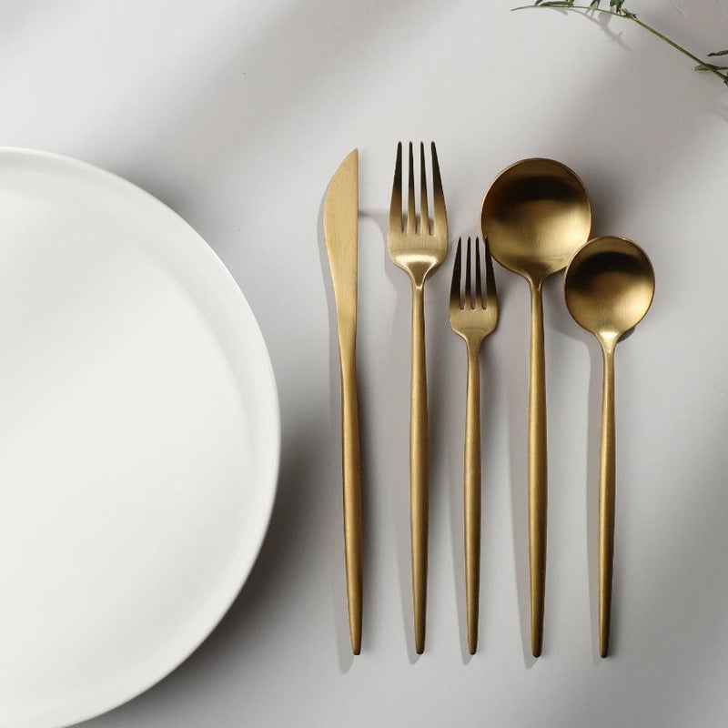 Minimalist cutlery set – Stainless steel, elegant design for any table setting
