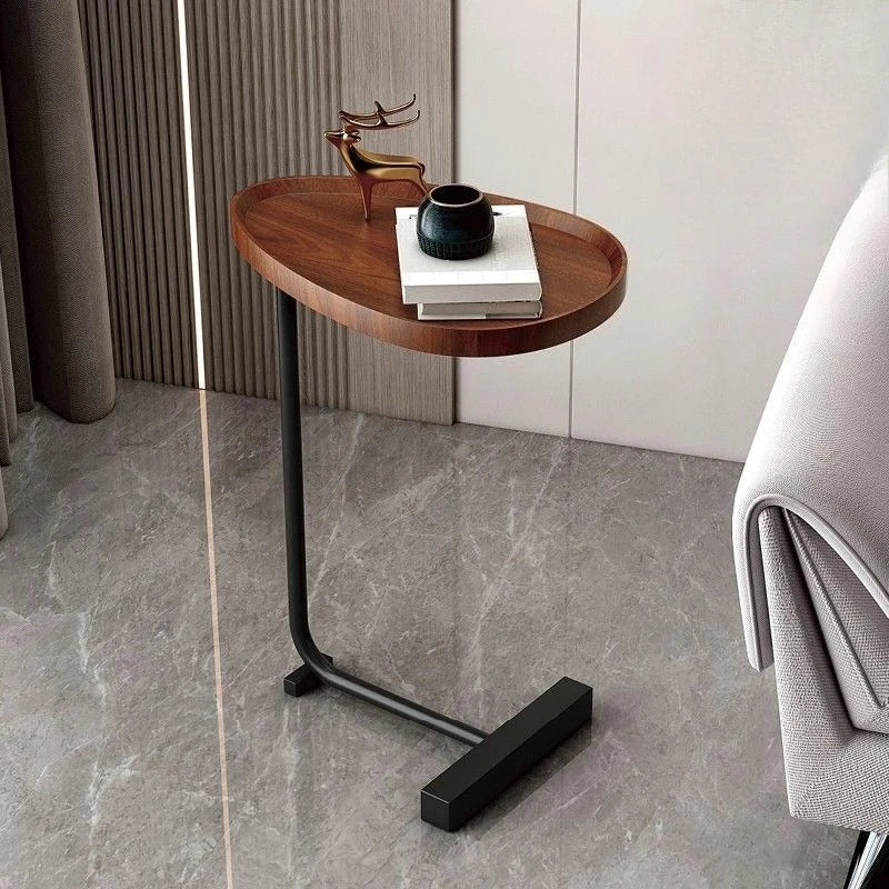 C-formet Sidebord – Slankt og Mobilt, Ideelt til Sofa eller Soveværelse i Moderne Design