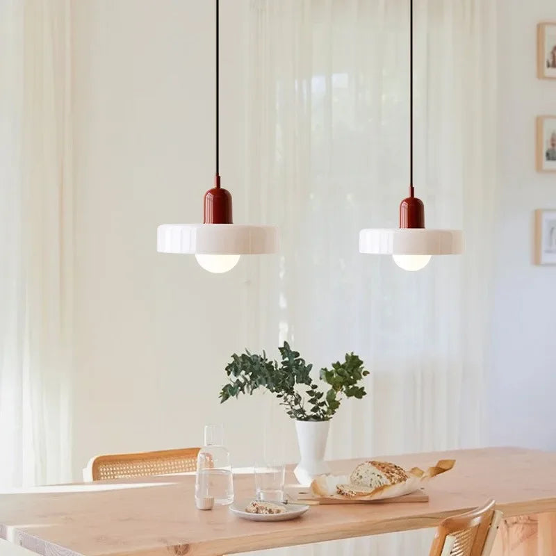 Glass Pendant Lamp – Elegant Flowerpot Style for Atmospheric Lighting in the Dining Room or Bedroom
