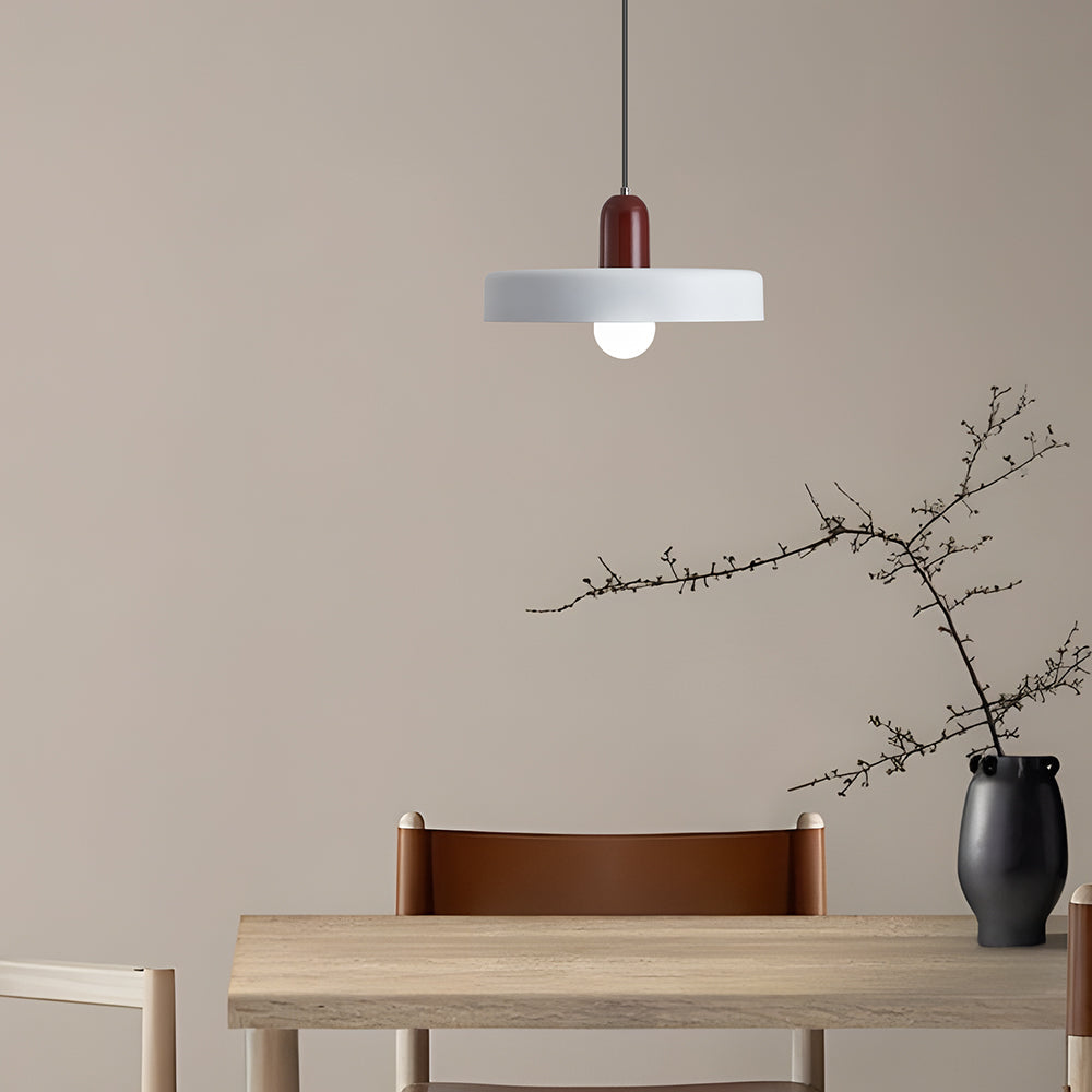 Pendellampe - Moderne designlampe i farverigt jern til spisebordet, køkkenet eller stuen.