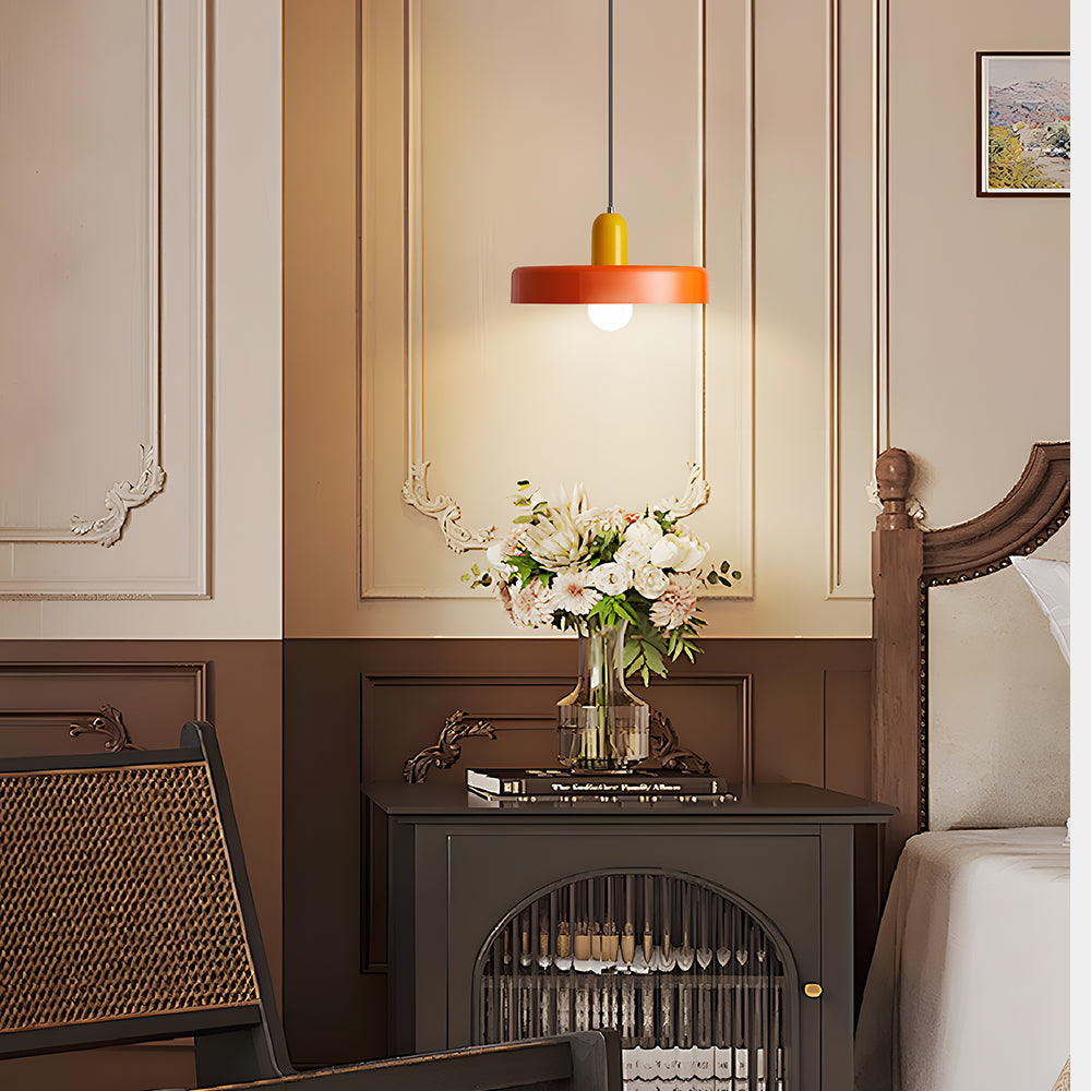 Pendellampe - Moderne designlampe i farverigt jern til spisebordet, køkkenet eller stuen.