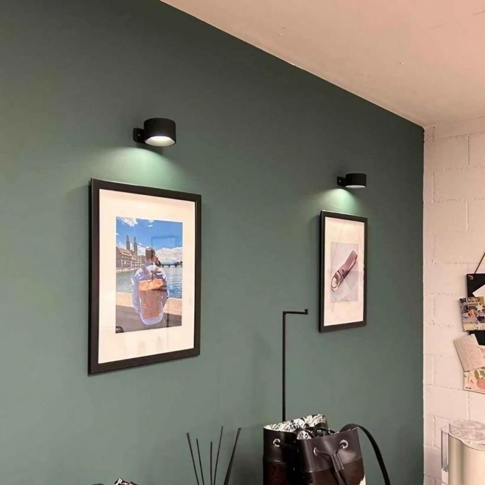 Genopladelig Væglampe – Cylindrisk Design i Hvid til Soveværelse, Stue eller Gang med Anstäländer