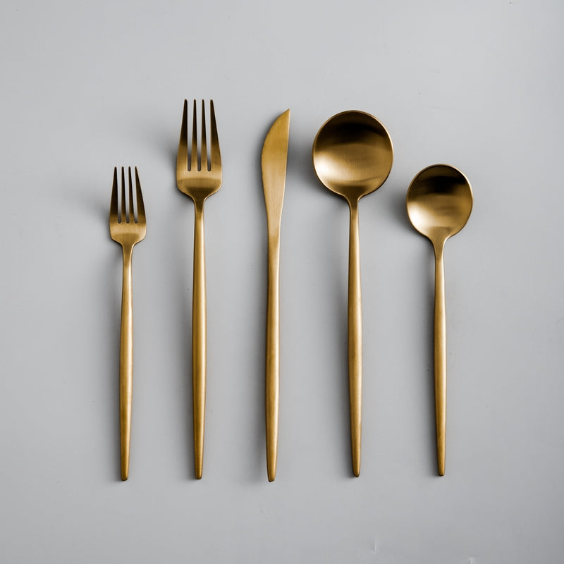 Minimalist cutlery set – Stainless steel, elegant design for any table setting