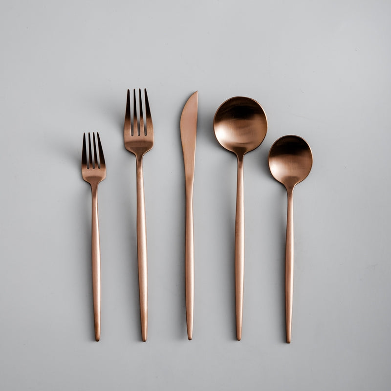 Minimalist cutlery set – Stainless steel, elegant design for any table setting