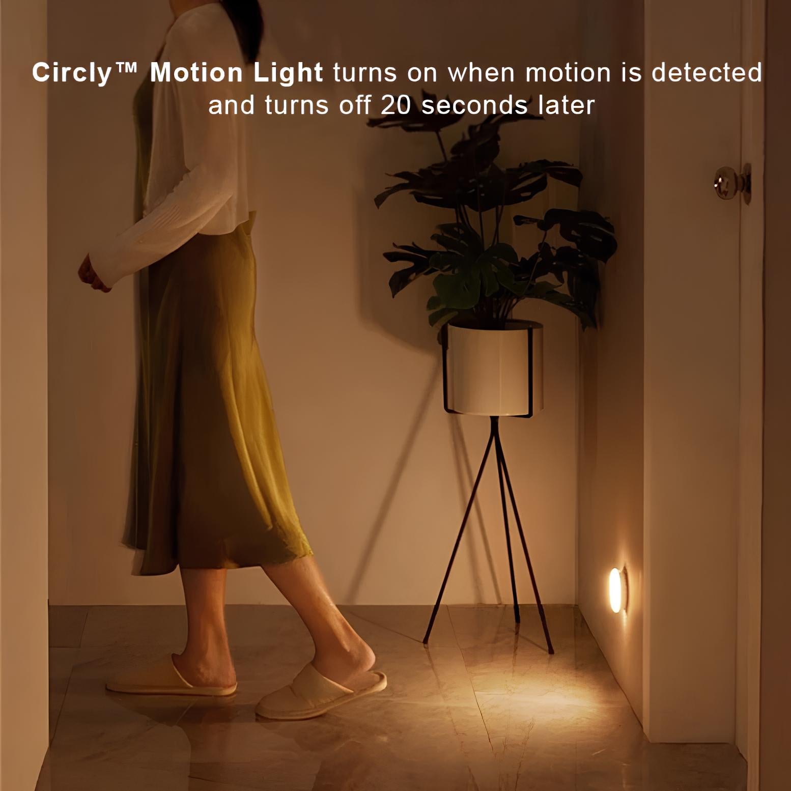 Motion Sensor Lamp – White, Compact Design for Entryway, Stairs, or Closet
