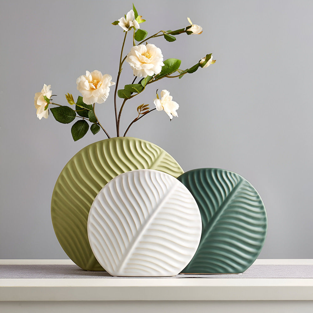 Keramisk Vase – Håndlavet, Neutral, Minimalistisk Design til Blomster eller Borddekoration