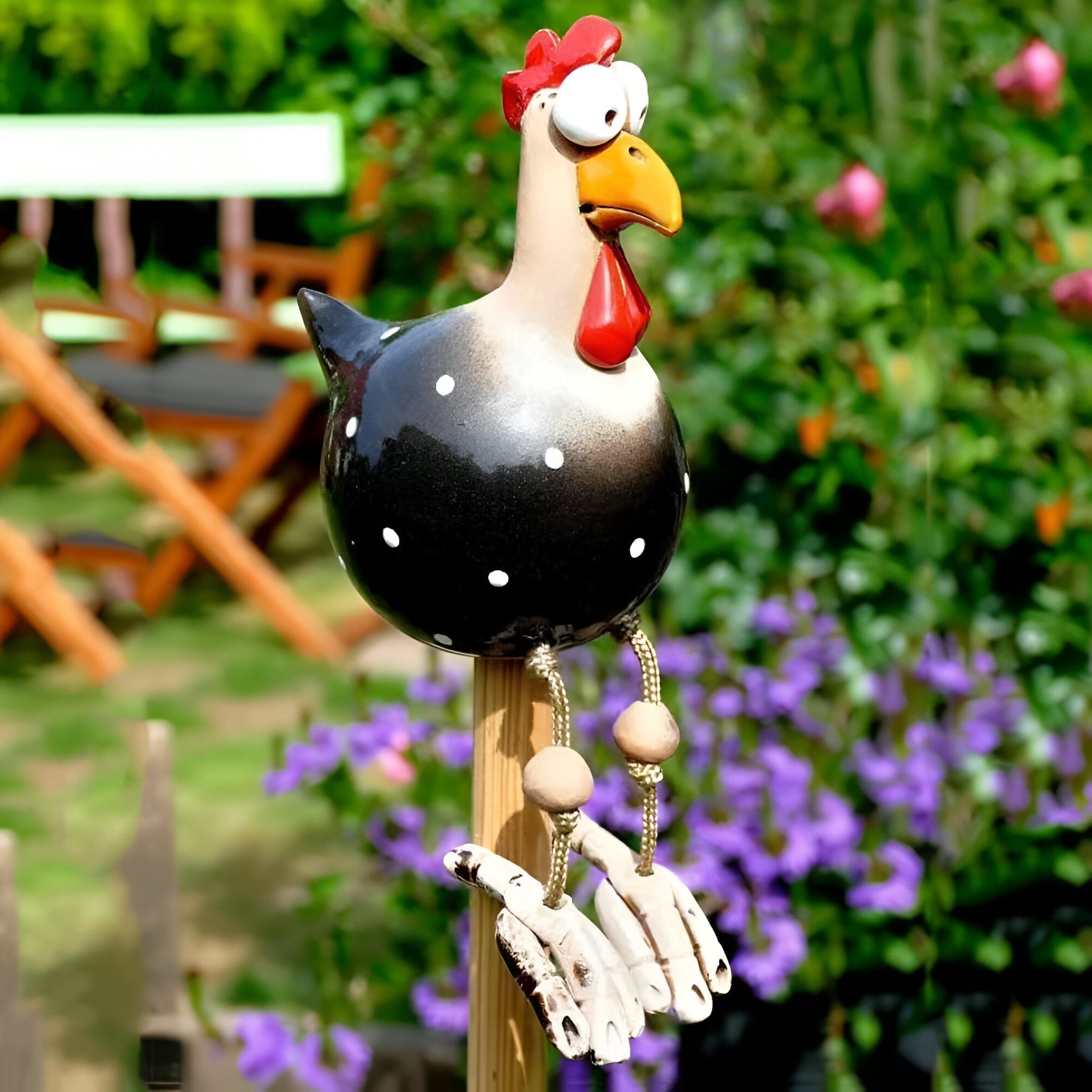 Eccentric hen figure – Weatherproof resin, charming design for the garden or balcony