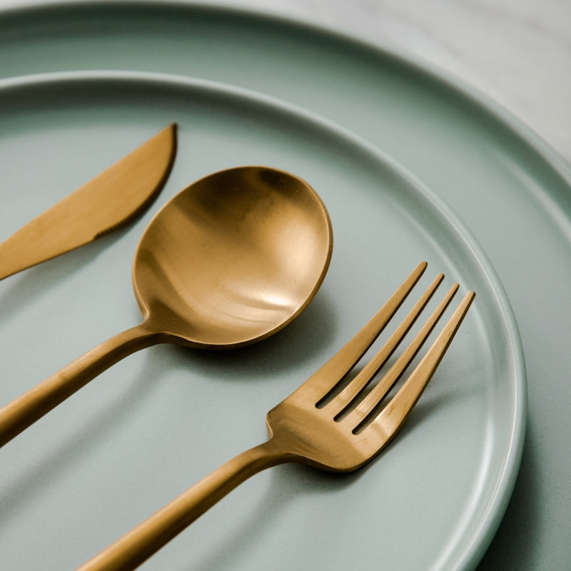 Minimalist cutlery set – Stainless steel, elegant design for any table setting