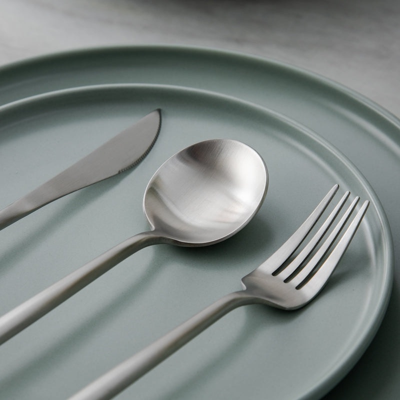 Minimalist cutlery set – Stainless steel, elegant design for any table setting