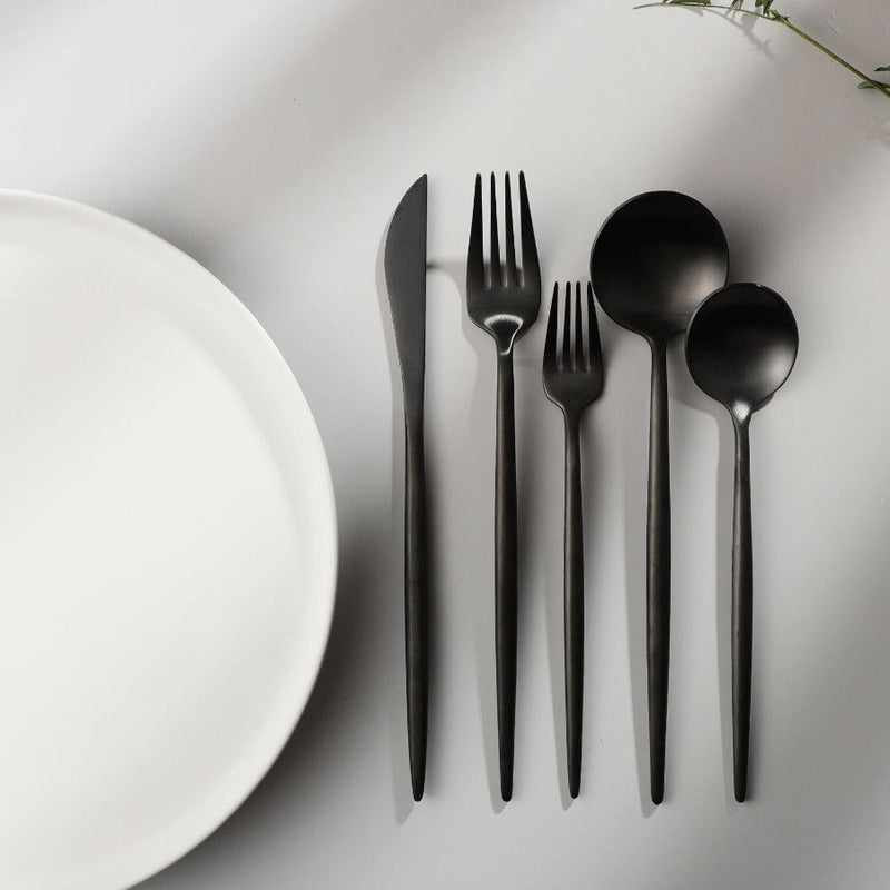 Minimalist cutlery set – Stainless steel, elegant design for any table setting