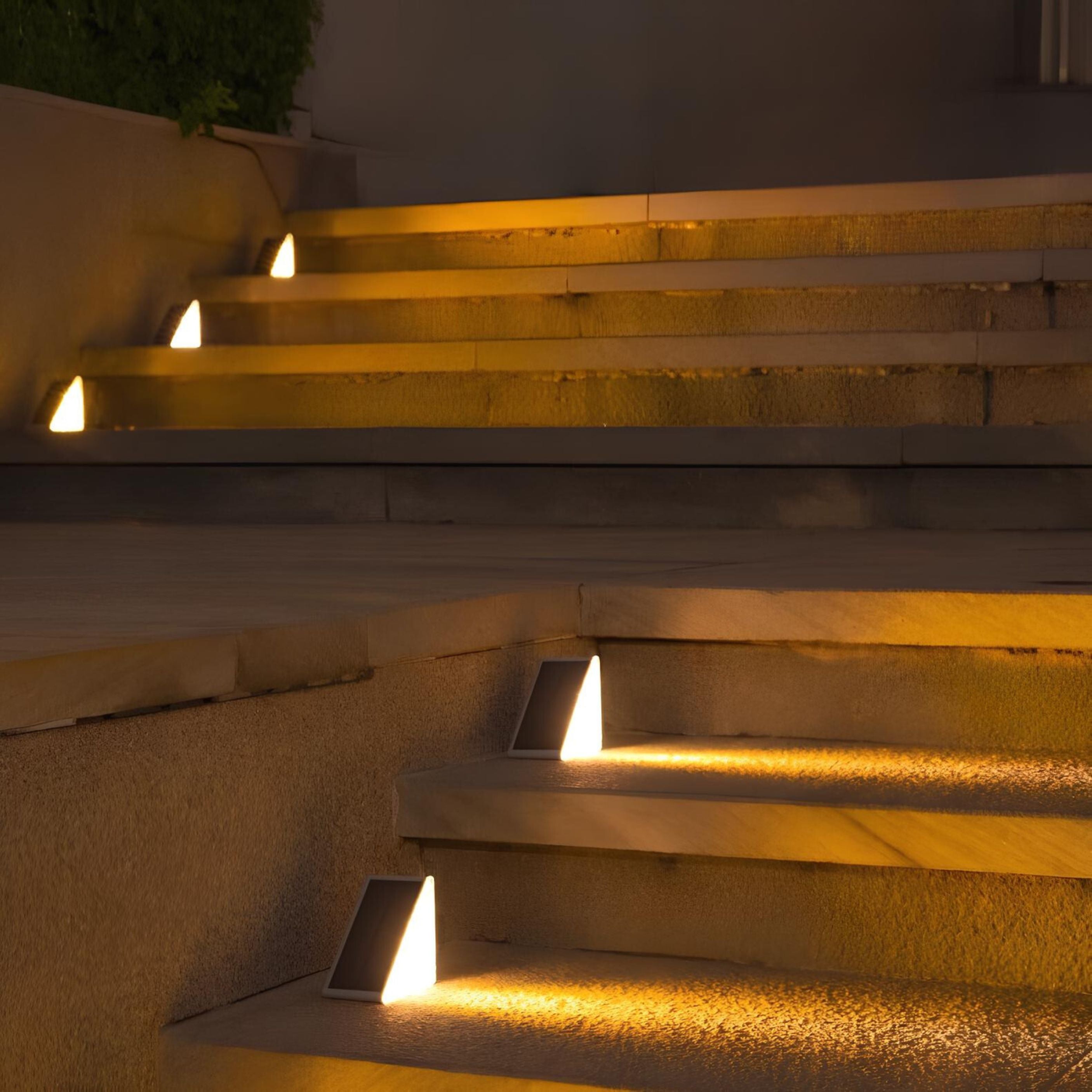 Solar-Powered Stair Lighting – Warm White, Weather-Resistant Design for Outdoor Covering or Terrace