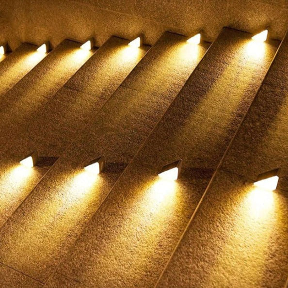 Solar-Powered Stair Lighting – Warm White, Weather-Resistant Design for Outdoor Covering or Terrace