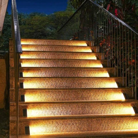 Solar-Powered Stair Lighting – Warm White, Weather-Resistant Design for Outdoor Covering or Terrace